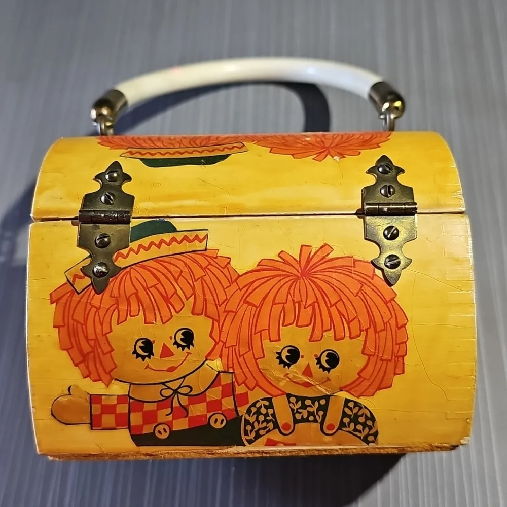 Vintage‎ Raggedy Ann And Andy Wooden Hobbie Purse Jewelry Box